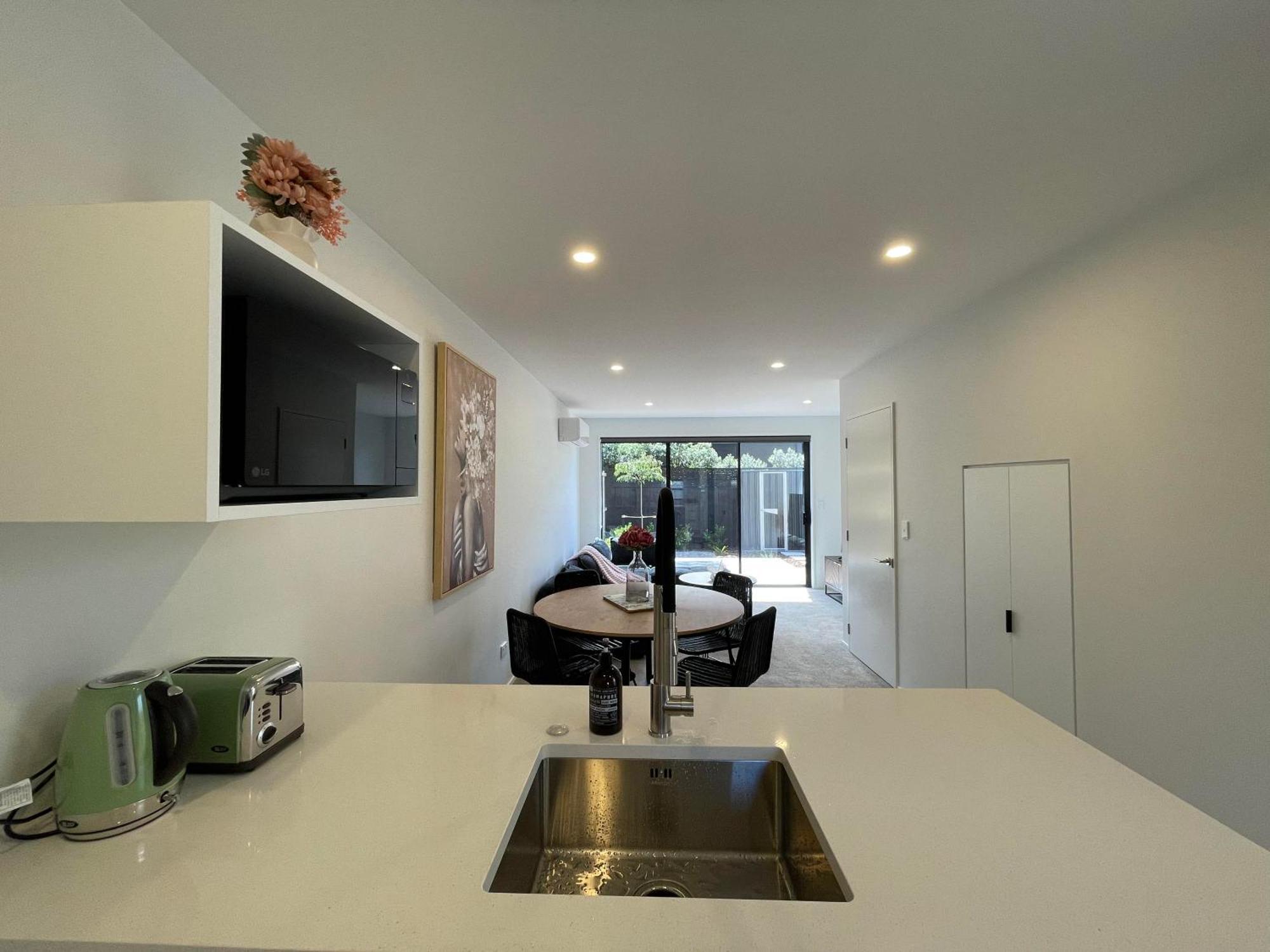 Luxury 2 Bedroom Townhouse Opposite Merivale Mall Christchurch Exterior foto